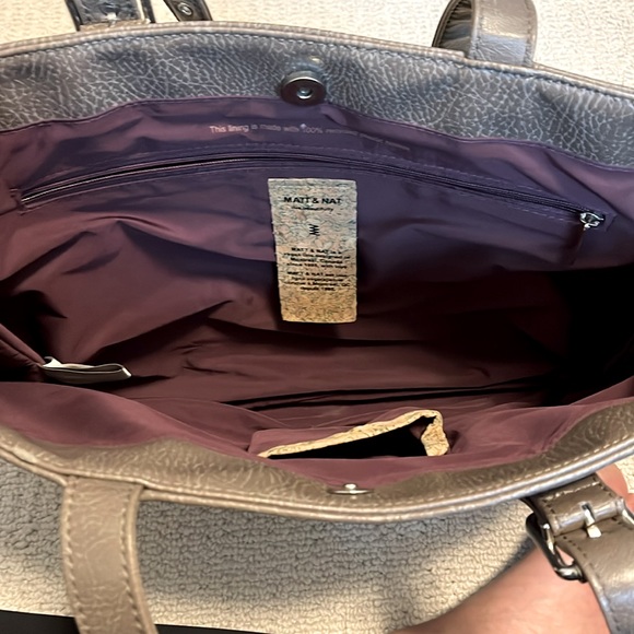 Matt & Nat Vegan Leather Laptop Bag - Picture 4 of 6